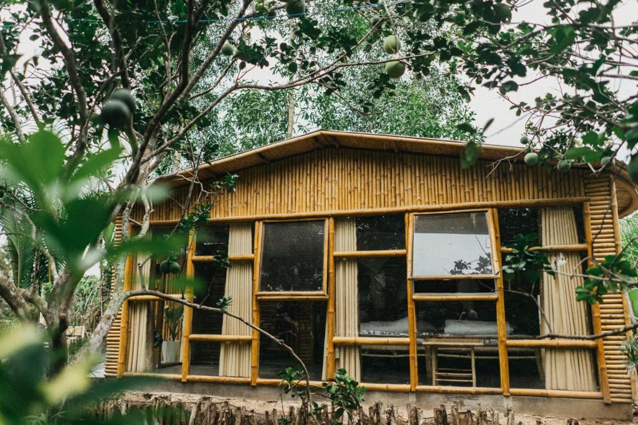 Hide Away Bungalows In Ben Tre City Екстериор снимка