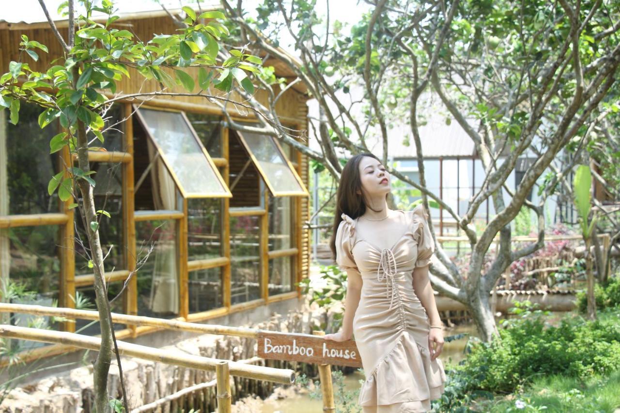Hide Away Bungalows In Ben Tre City Екстериор снимка