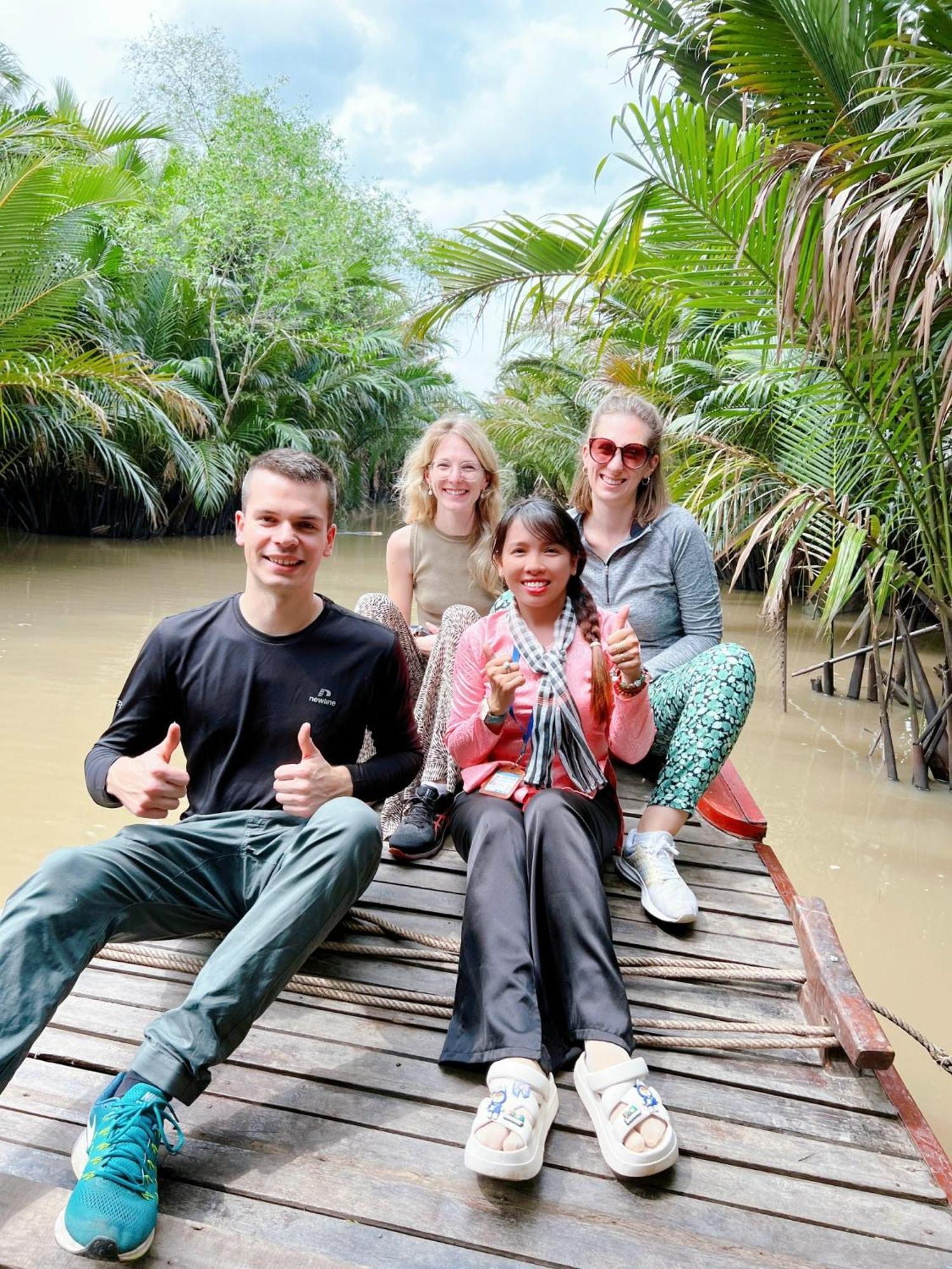 Hide Away Bungalows In Ben Tre City Екстериор снимка