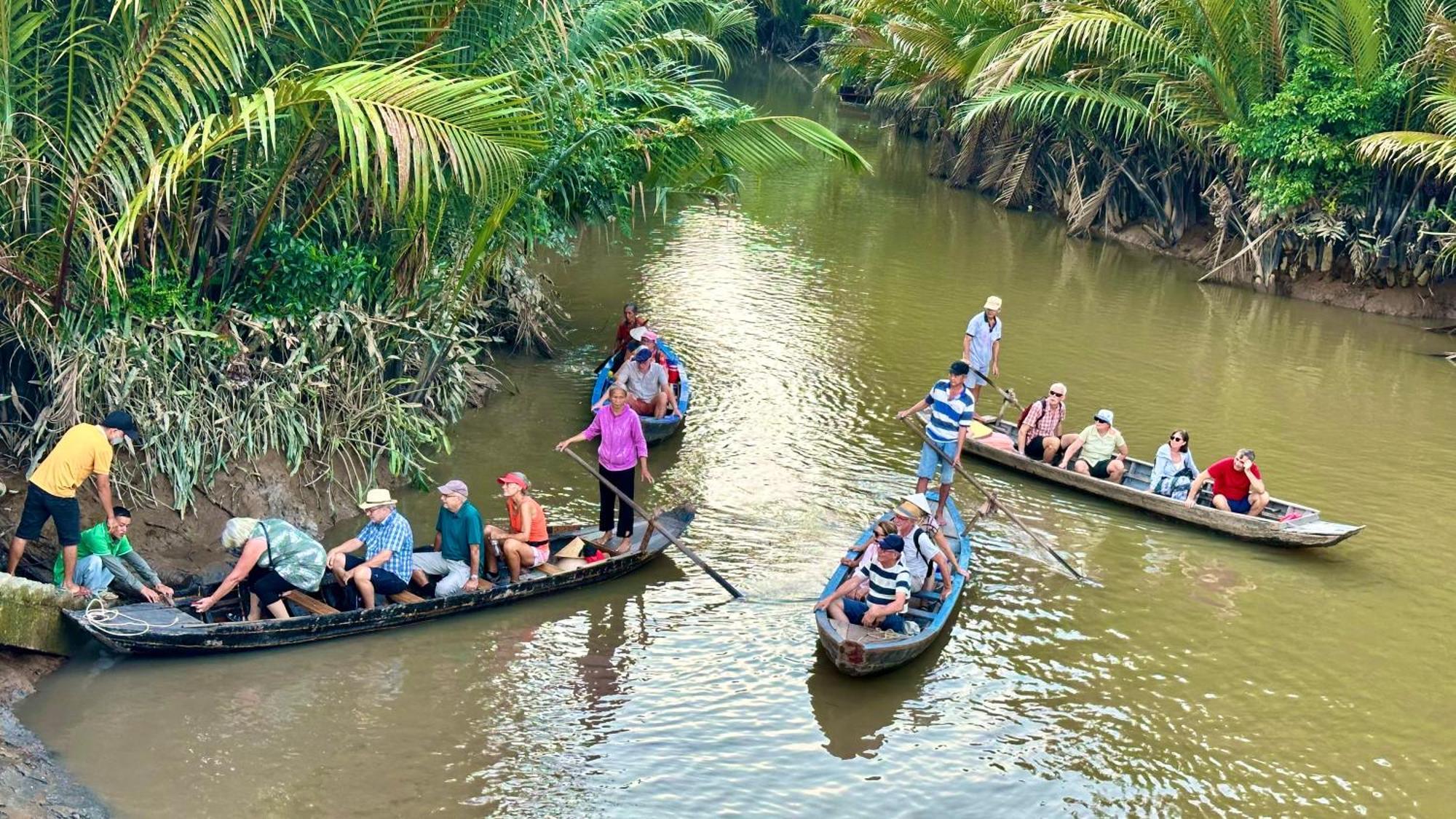 Hide Away Bungalows In Ben Tre City Екстериор снимка