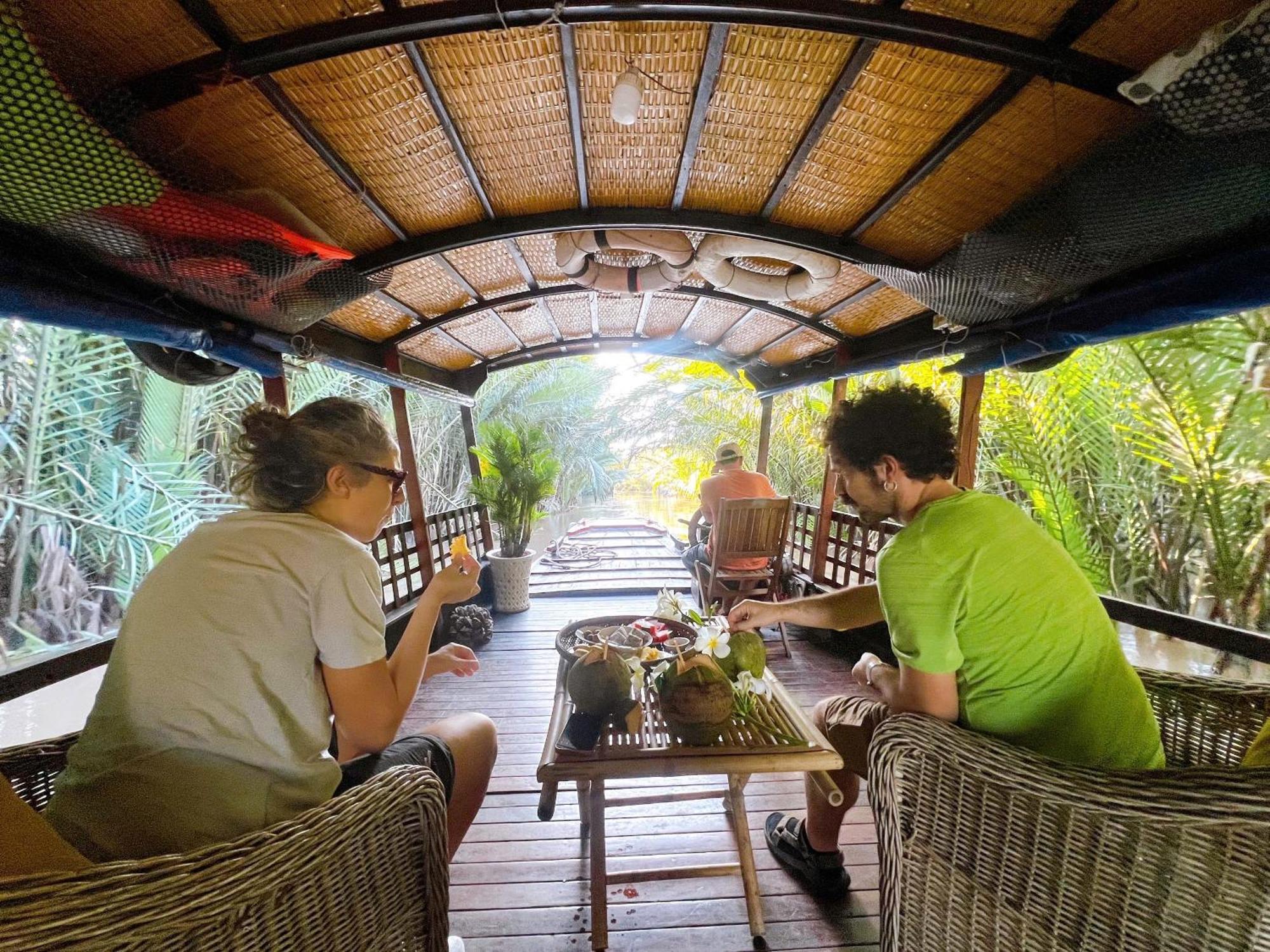 Hide Away Bungalows In Ben Tre City Екстериор снимка